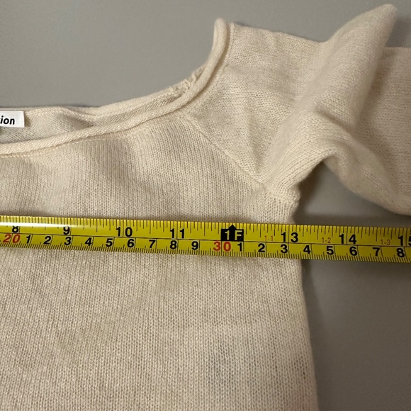 Reformation Valeria Cashmere Cropped Sweater in Cream | Size XS - Picture 10 of 12